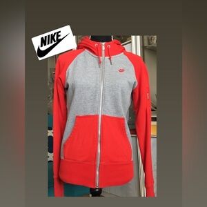 Nike zip hoodie
100% organic cotton